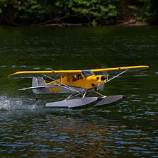 Hangar 9 Carbon Cub 15cc ARF, 90"